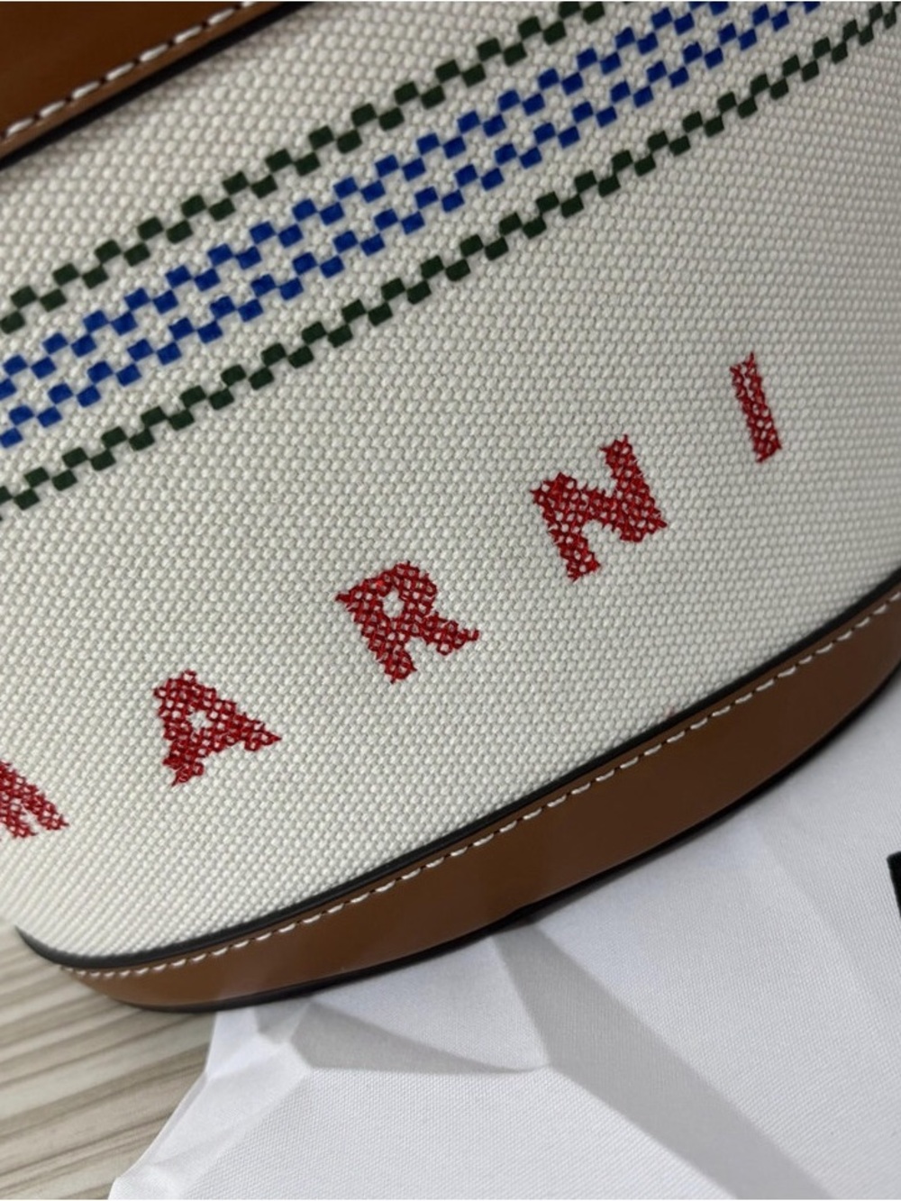Marni Canvas Mini Market Bag Crossbody Bag - Picture 3 of 7